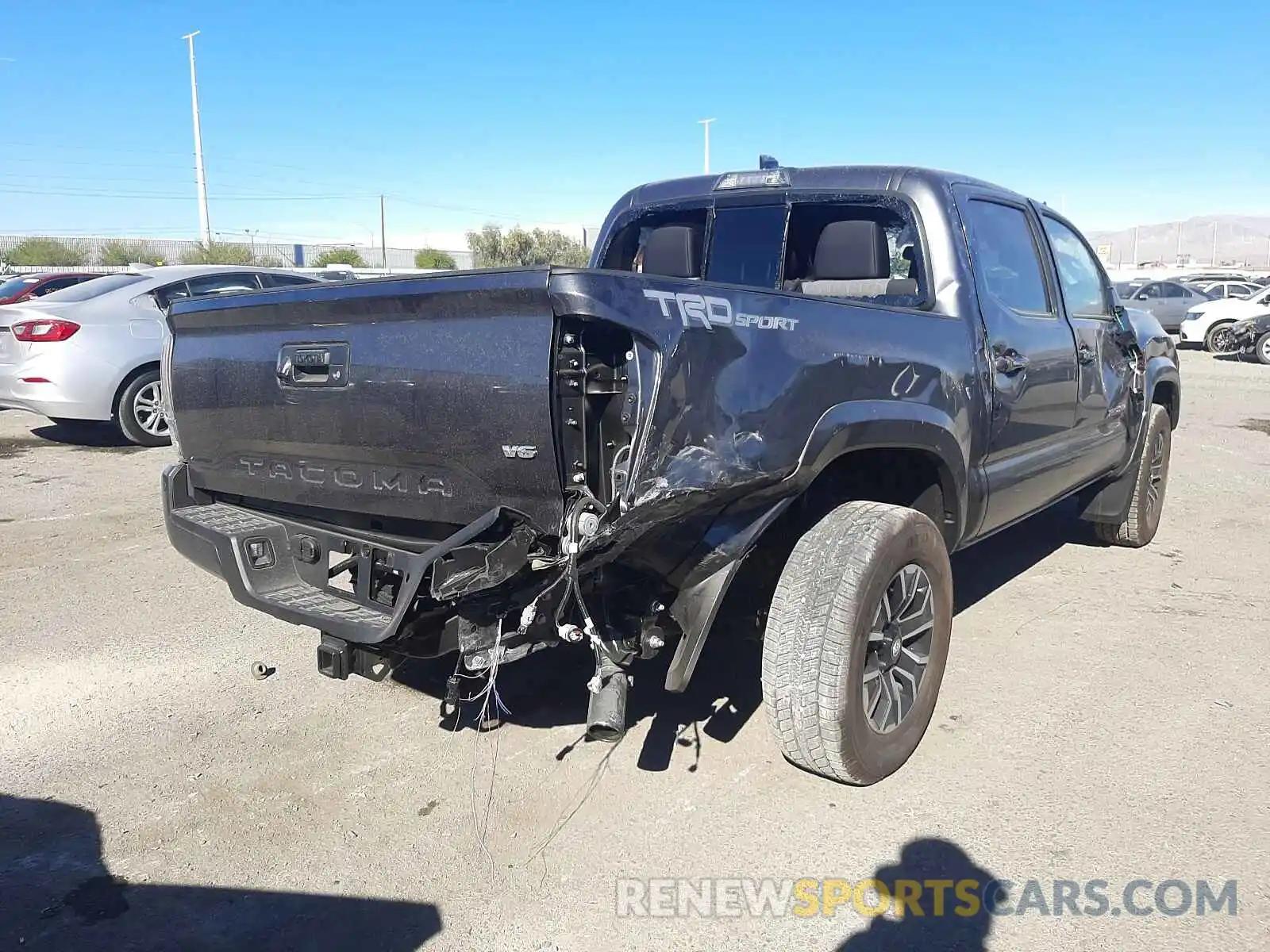 4 Photograph of a damaged car 3TMAZ5CN5MM157752 TOYOTA TACOMA 2021