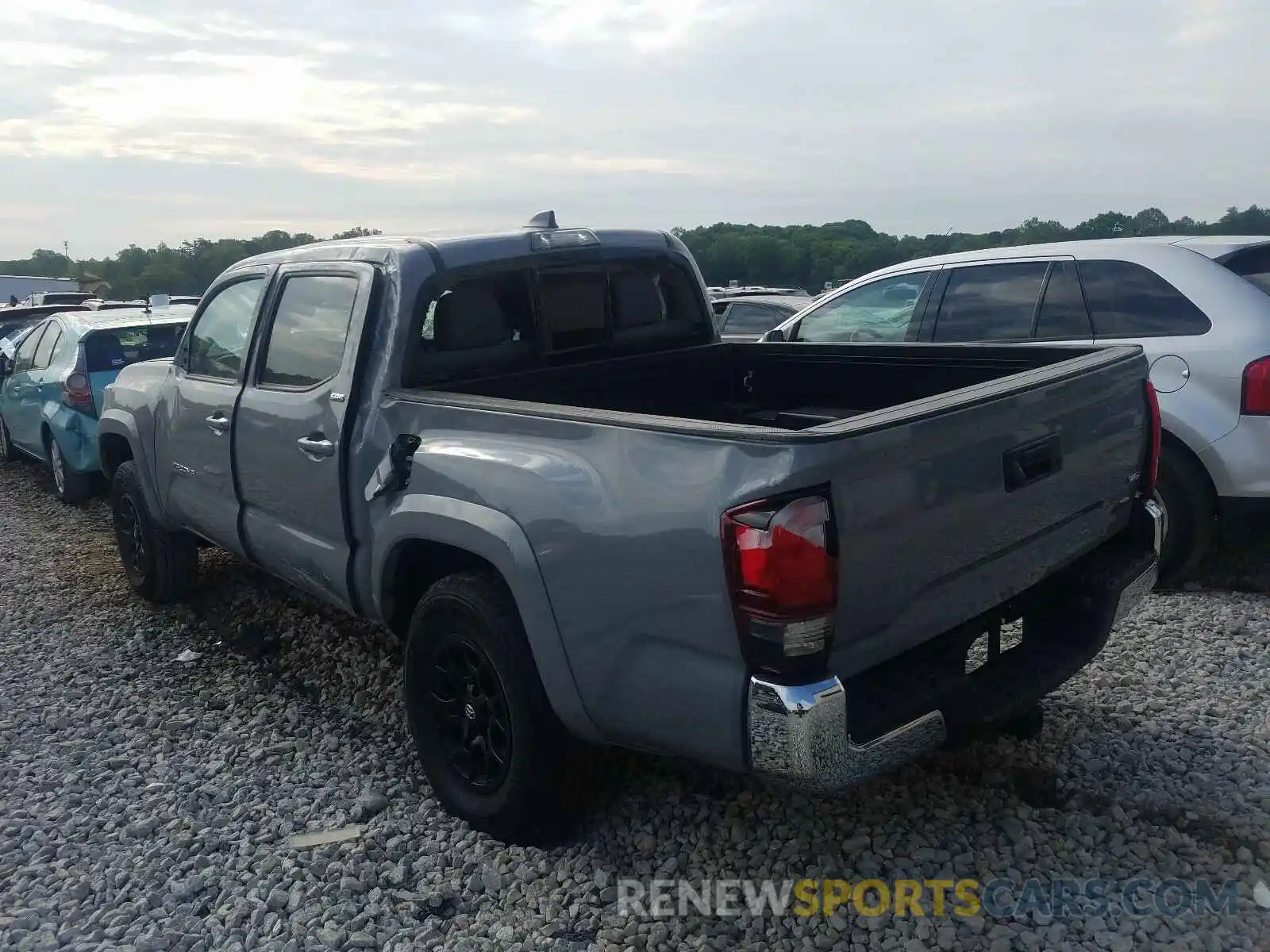 3 Photograph of a damaged car 3TMAZ5CN6MM140538 TOYOTA TACOMA 2021