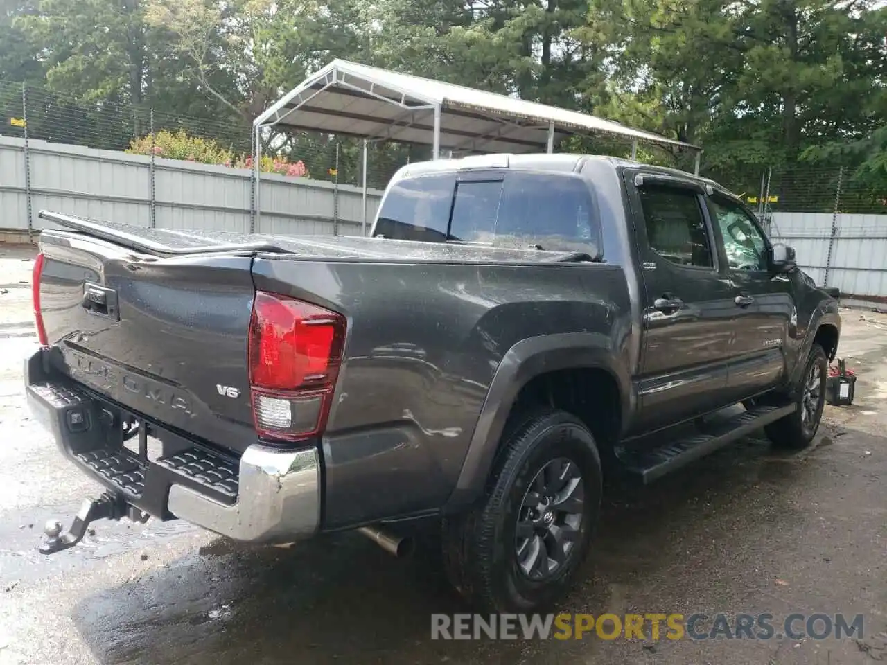 4 Photograph of a damaged car 3TMAZ5CN6MM140927 TOYOTA TACOMA 2021