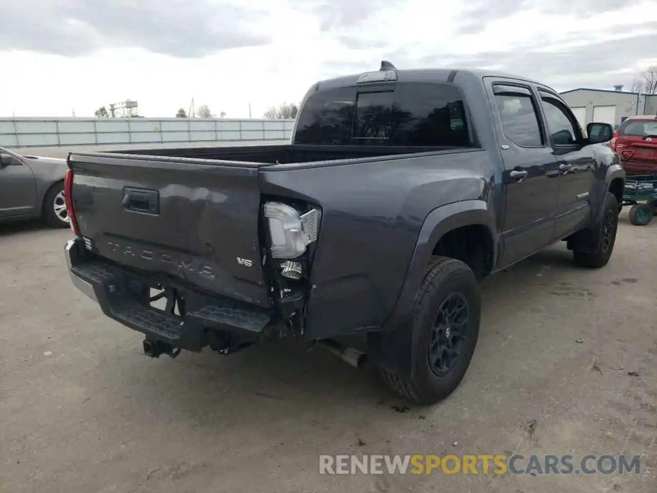 4 Photograph of a damaged car 3TMAZ5CN6MM141690 TOYOTA TACOMA 2021