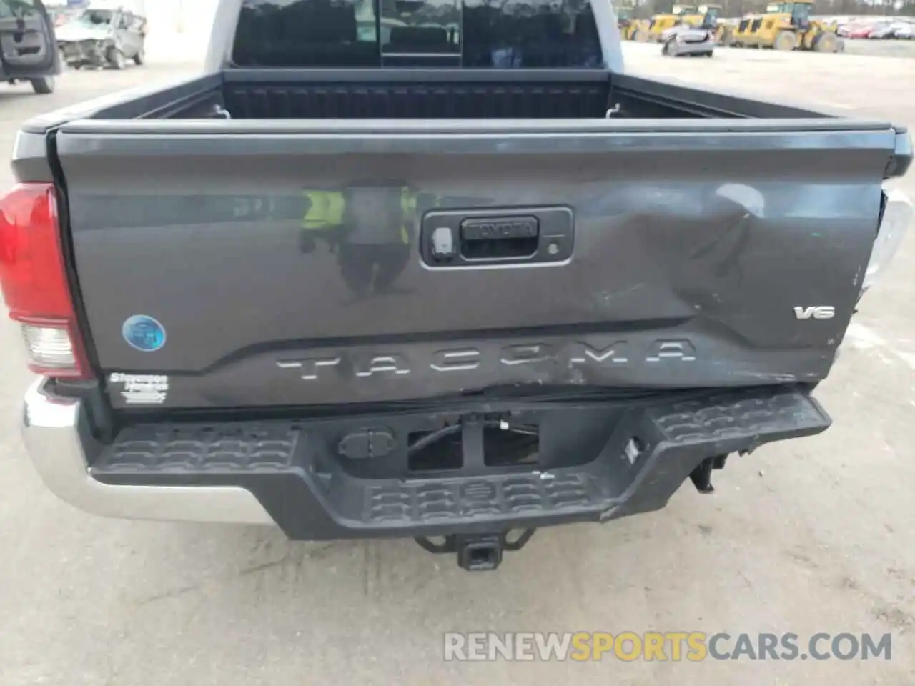 9 Photograph of a damaged car 3TMAZ5CN6MM141690 TOYOTA TACOMA 2021