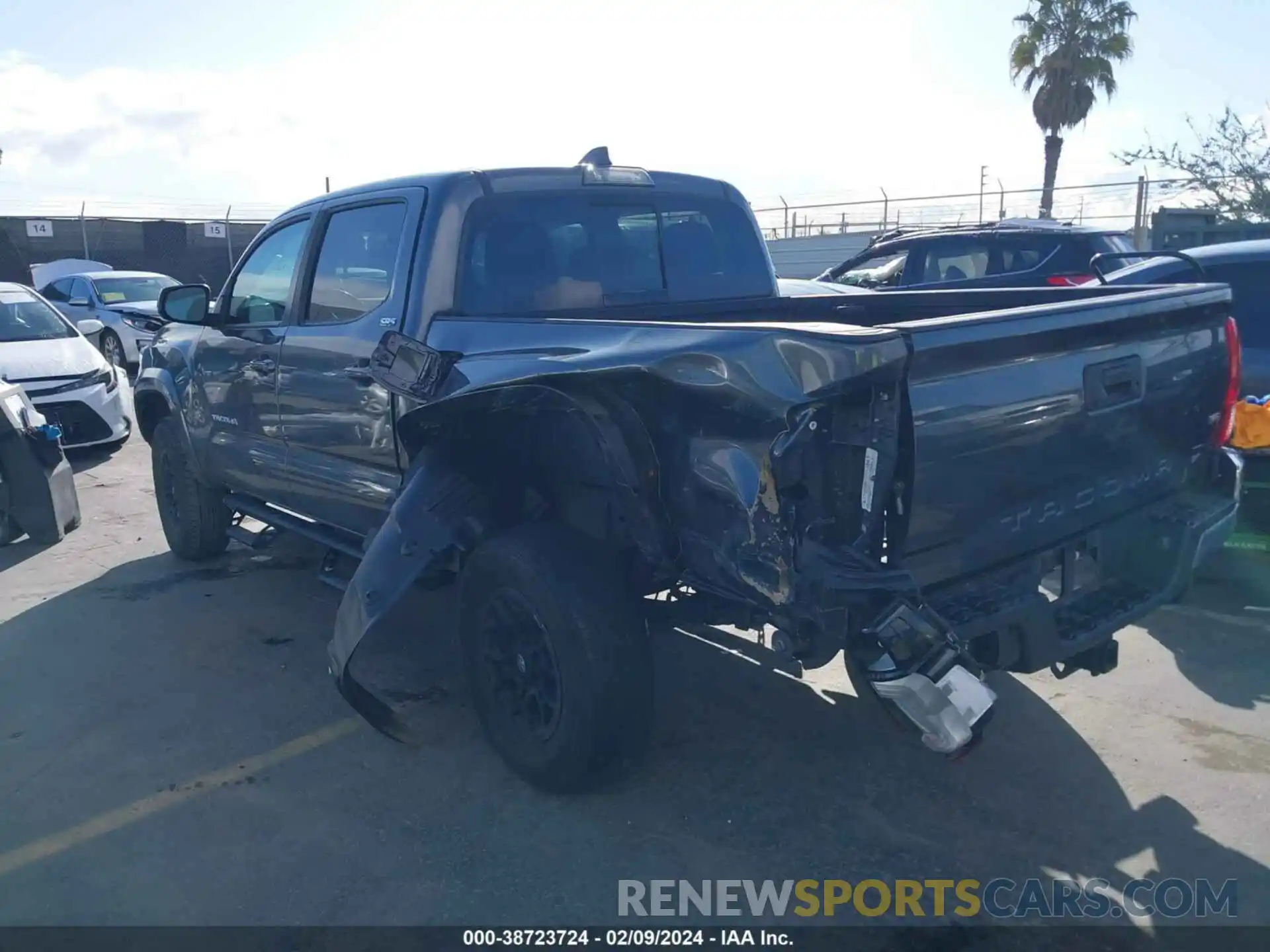 3 Photograph of a damaged car 3TMAZ5CN6MM153645 TOYOTA TACOMA 2021