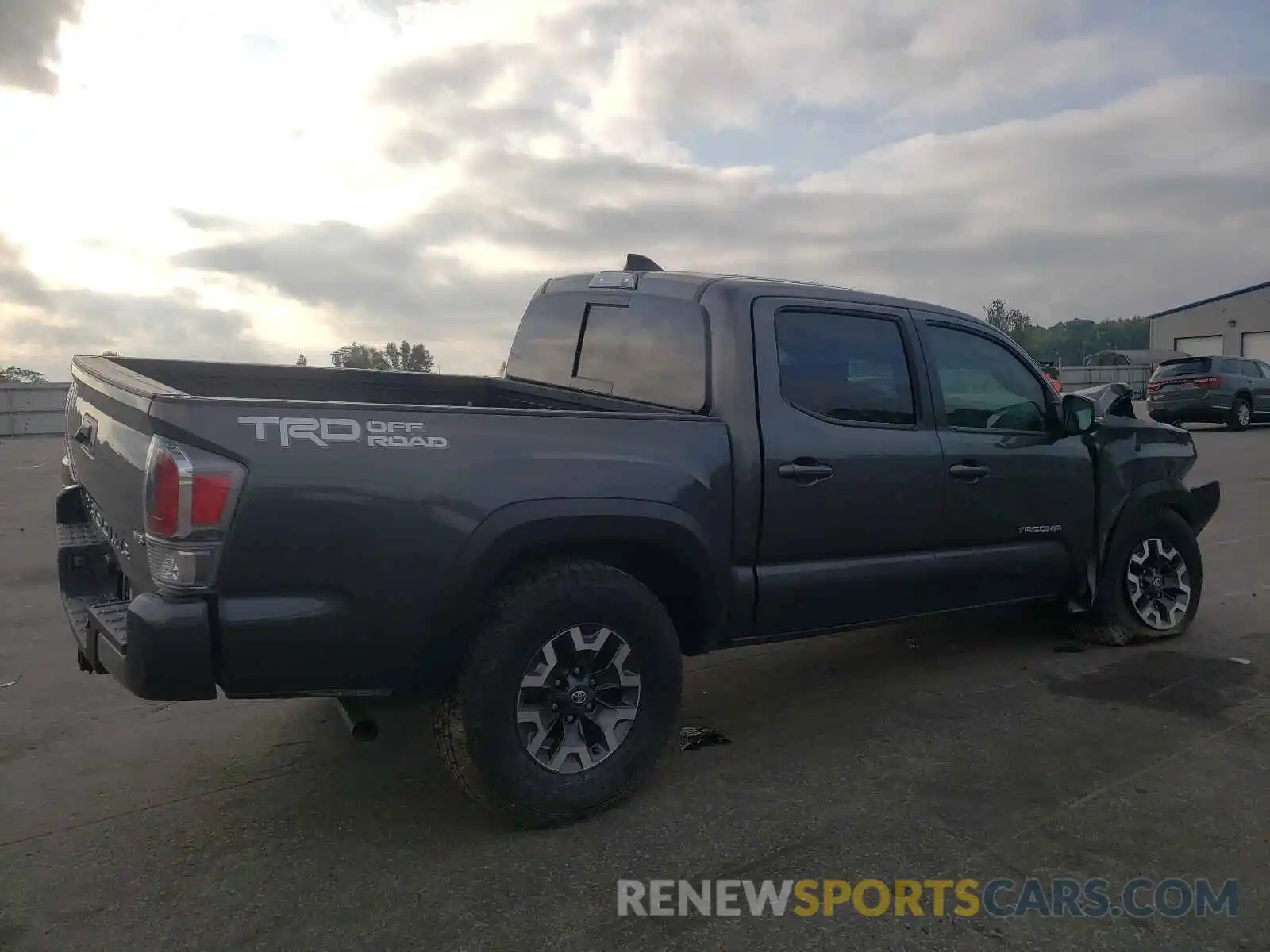 4 Photograph of a damaged car 3TMAZ5CN7MM147191 TOYOTA TACOMA 2021