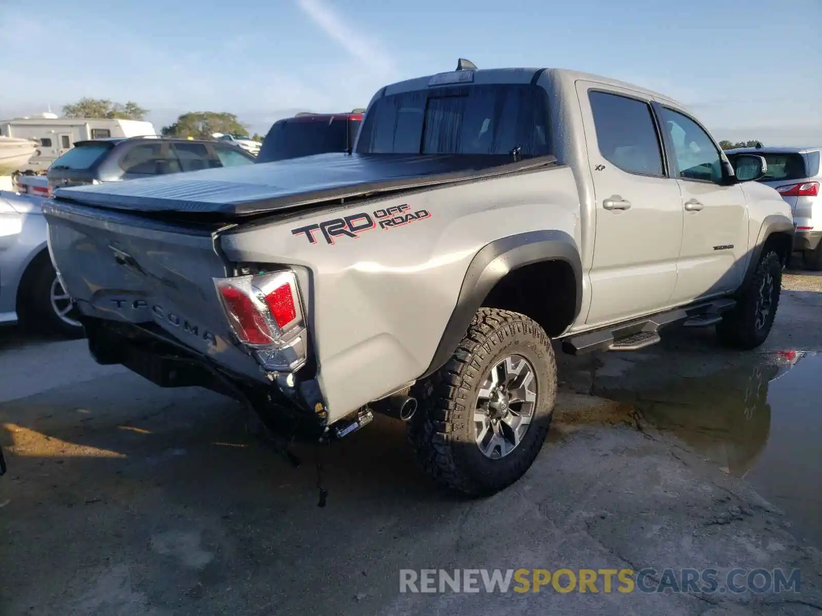 4 Photograph of a damaged car 3TMAZ5CN7MM151127 TOYOTA TACOMA 2021