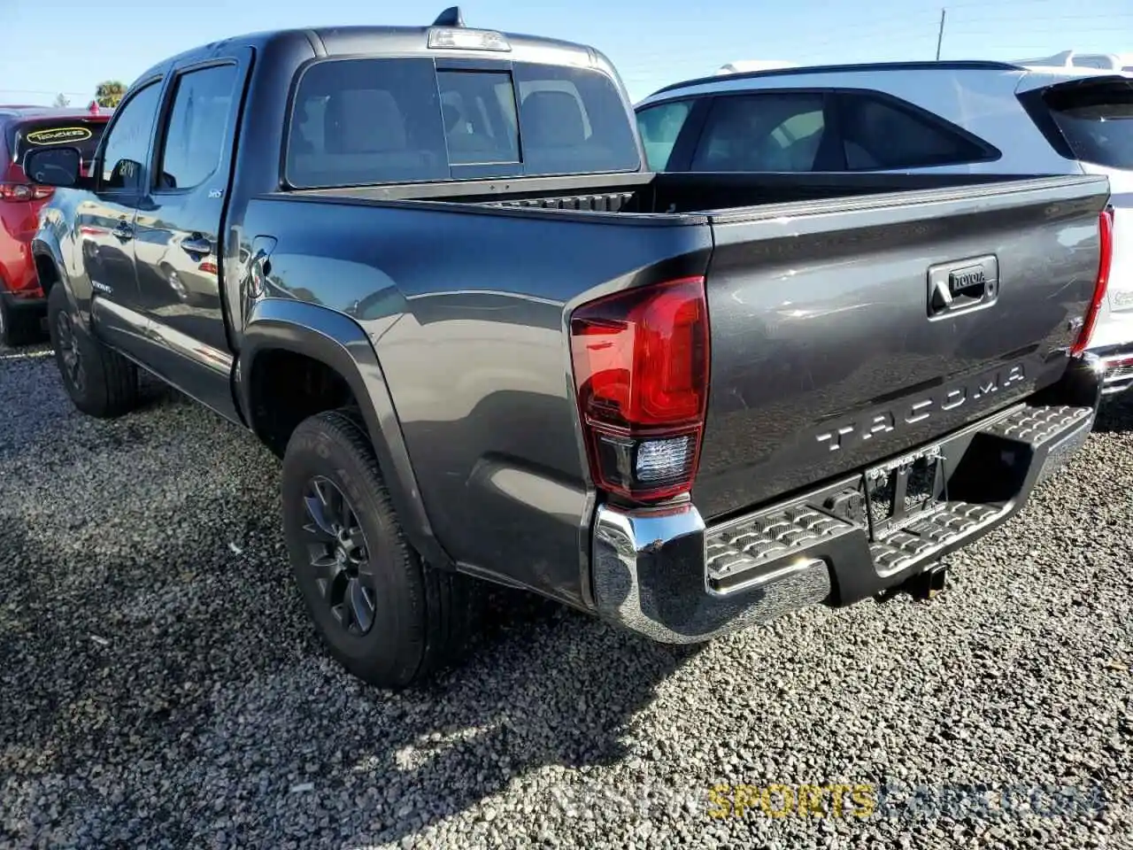 3 Фотография поврежденного автомобиля 3TMAZ5CN7MM156795 TOYOTA TACOMA 2021