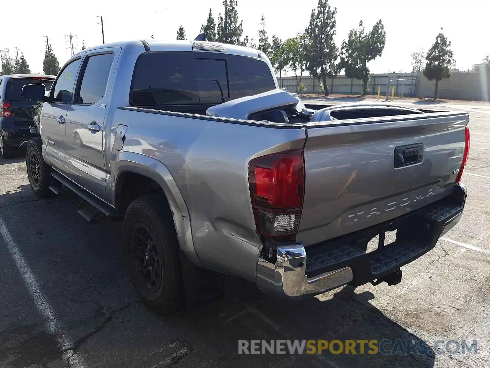 3 Photograph of a damaged car 3TMAZ5CN8MM141920 TOYOTA TACOMA 2021