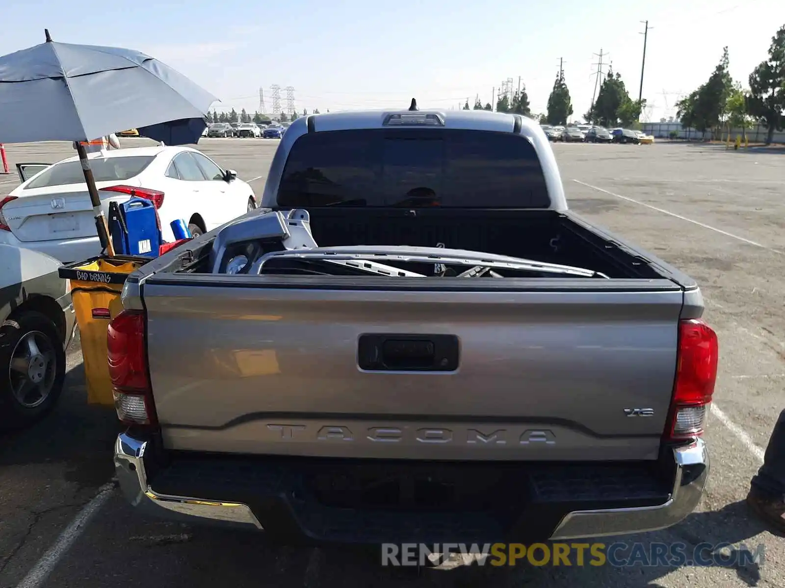 9 Photograph of a damaged car 3TMAZ5CN8MM141920 TOYOTA TACOMA 2021