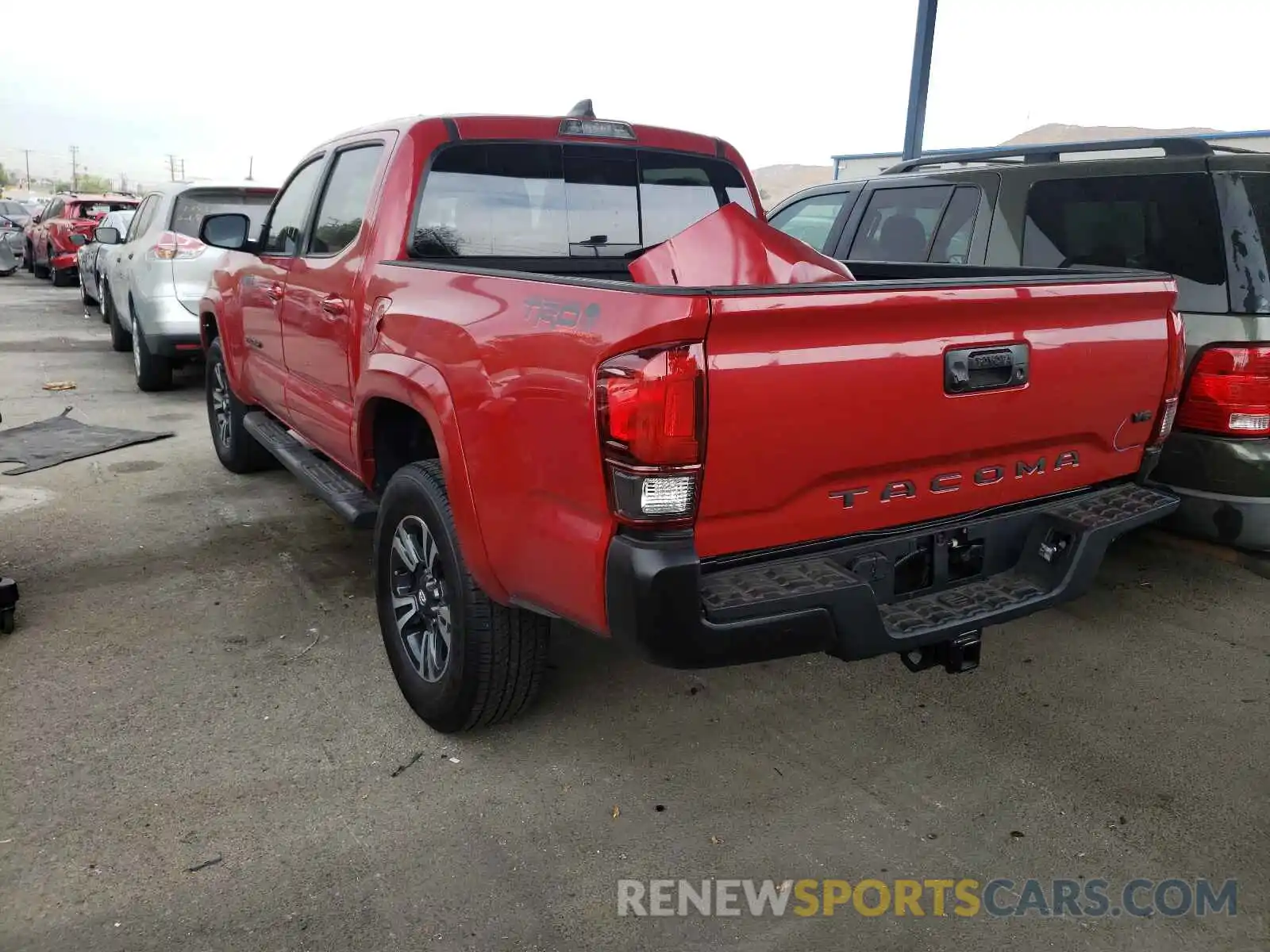 3 Photograph of a damaged car 3TMAZ5CN8MM142548 TOYOTA TACOMA 2021