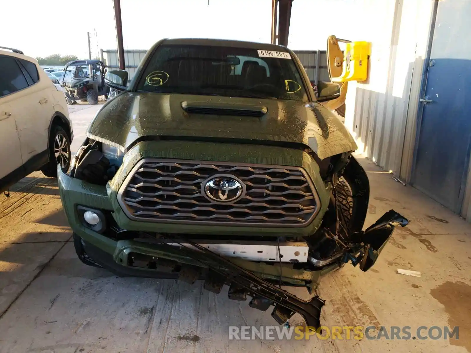 9 Photograph of a damaged car 3TMAZ5CN8MM151914 TOYOTA TACOMA 2021