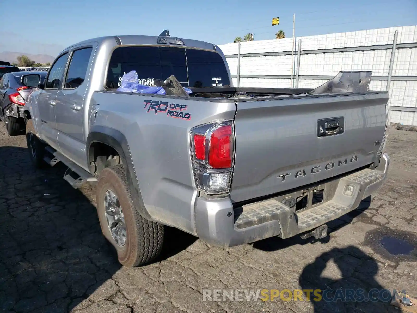 3 Photograph of a damaged car 3TMAZ5CN9MM140615 TOYOTA TACOMA 2021