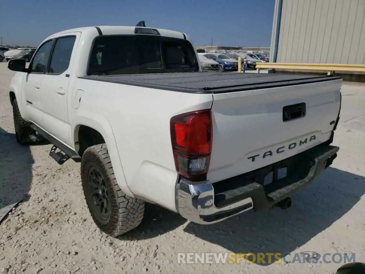 3 Photograph of a damaged car 3TMAZ5CN9MM149167 TOYOTA TACOMA 2021