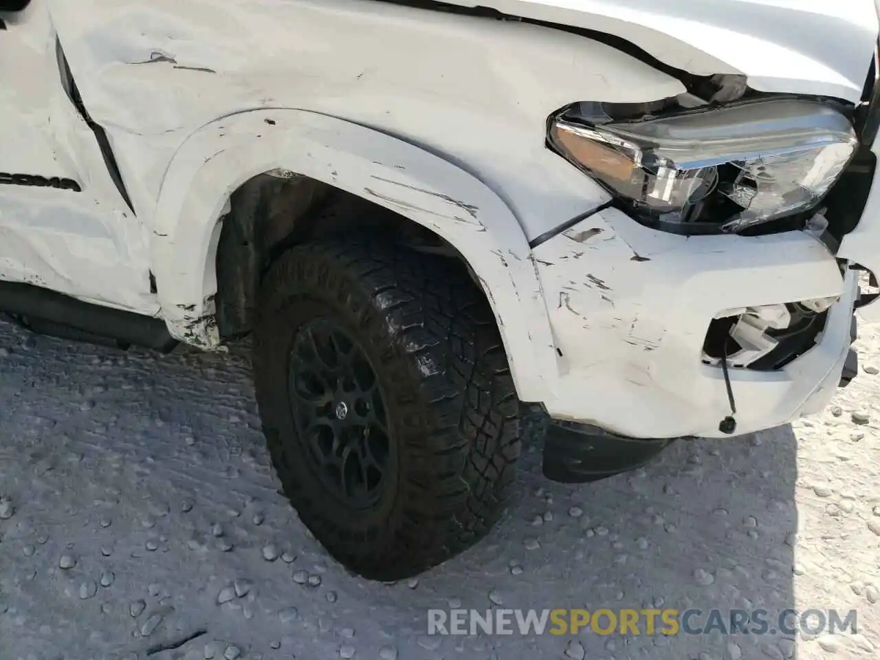 9 Photograph of a damaged car 3TMAZ5CN9MM149167 TOYOTA TACOMA 2021