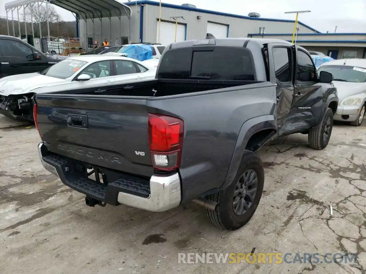 4 Photograph of a damaged car 3TMAZ5CN9MM153039 TOYOTA TACOMA 2021