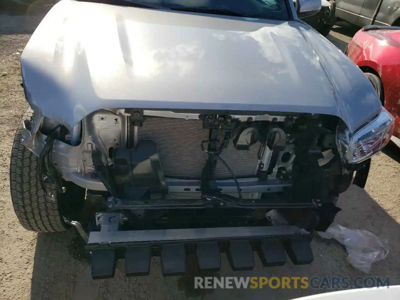 9 Photograph of a damaged car 3TMAZ5CN9MM153963 TOYOTA TACOMA 2021