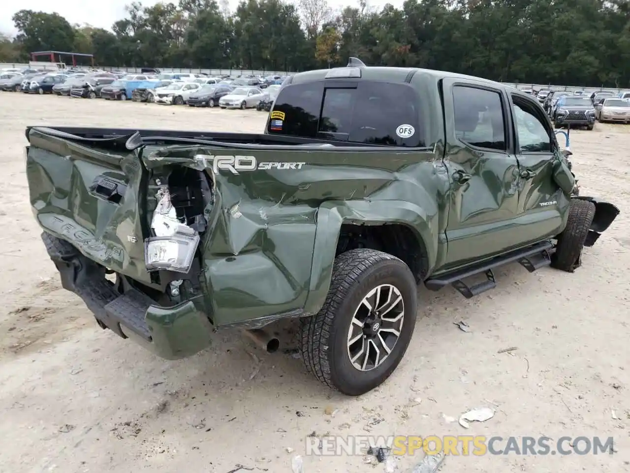 4 Photograph of a damaged car 3TMAZ5CN9MM155146 TOYOTA TACOMA 2021