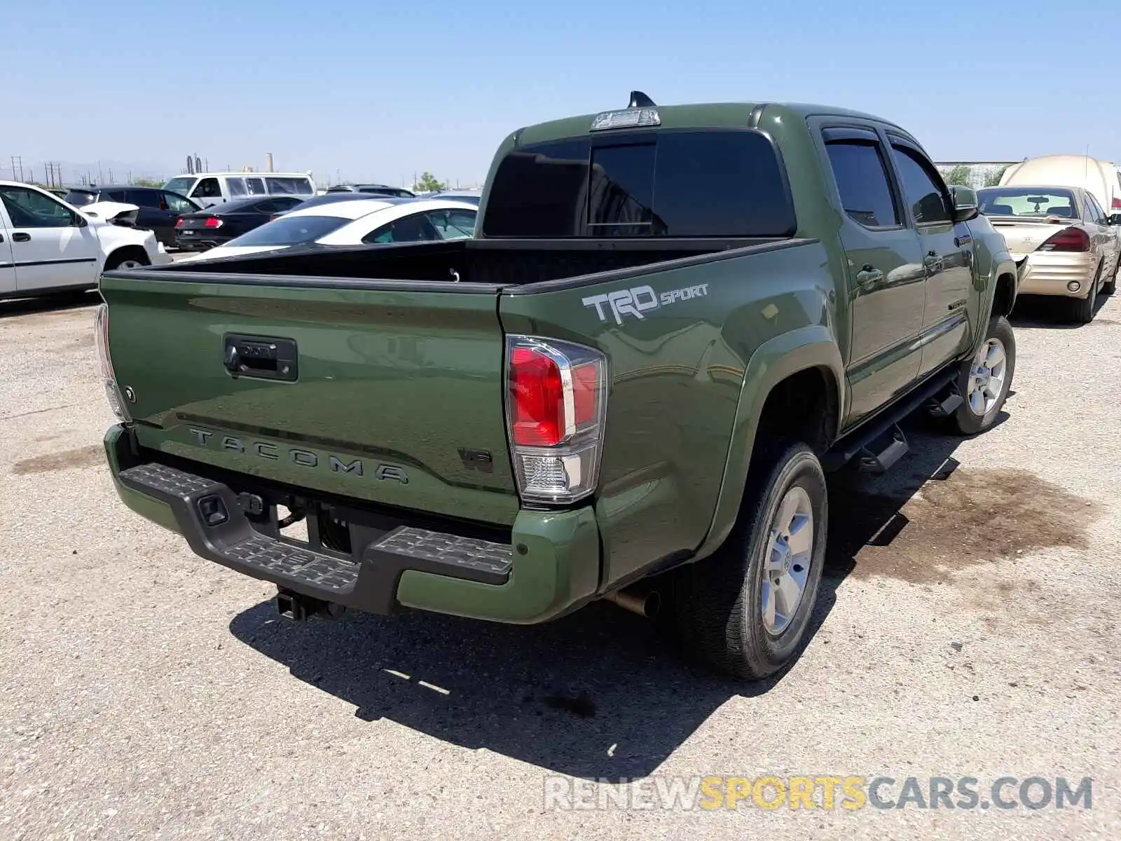 4 Photograph of a damaged car 3TMAZ5CNXMM140946 TOYOTA TACOMA 2021