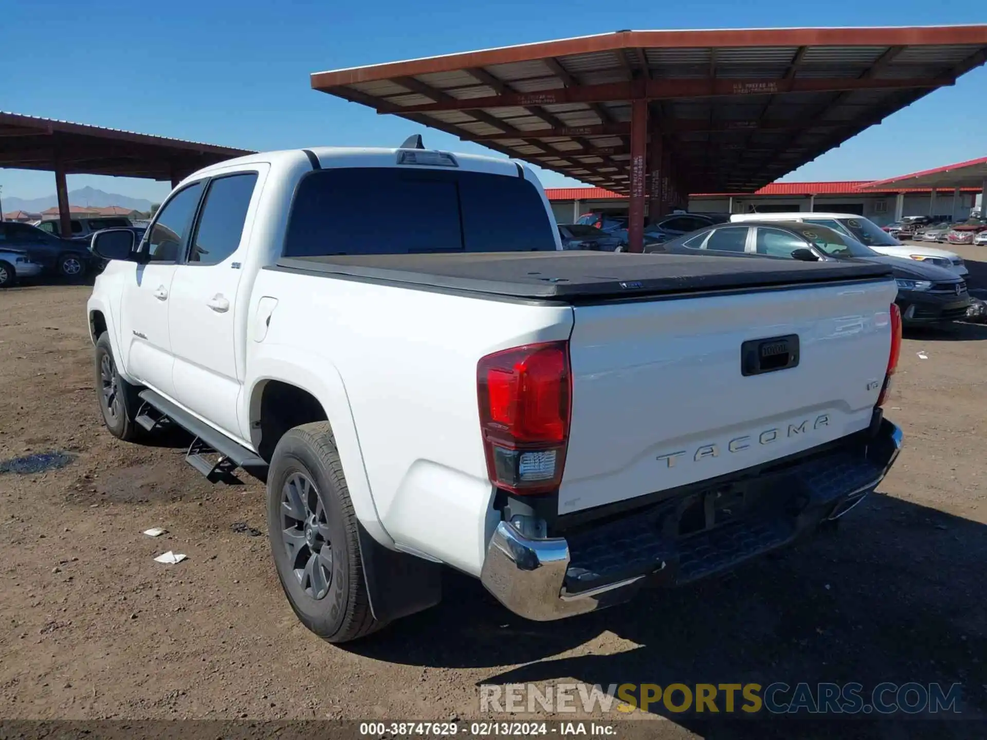 3 Photograph of a damaged car 3TMAZ5CNXMM146570 TOYOTA TACOMA 2021