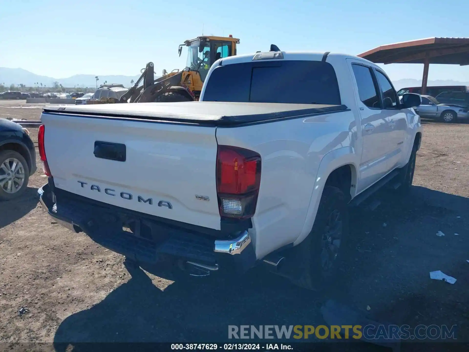 4 Photograph of a damaged car 3TMAZ5CNXMM146570 TOYOTA TACOMA 2021