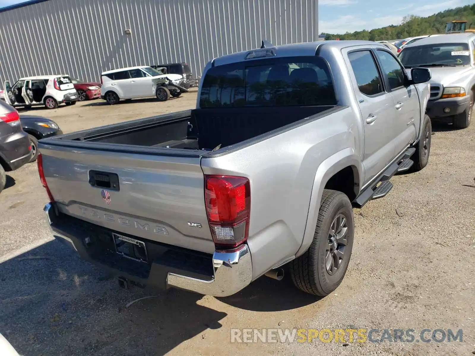 4 Photograph of a damaged car 3TMAZ5CNXMM148626 TOYOTA TACOMA 2021