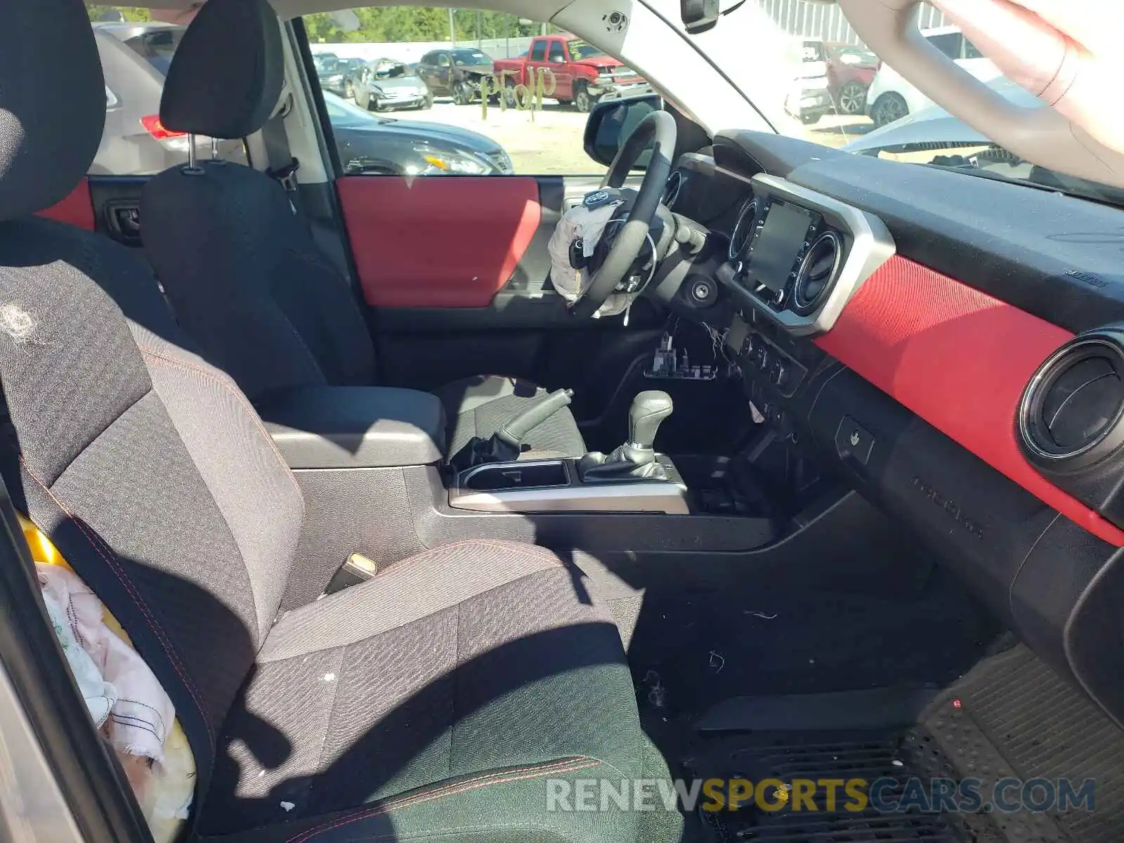 5 Photograph of a damaged car 3TMAZ5CNXMM148626 TOYOTA TACOMA 2021