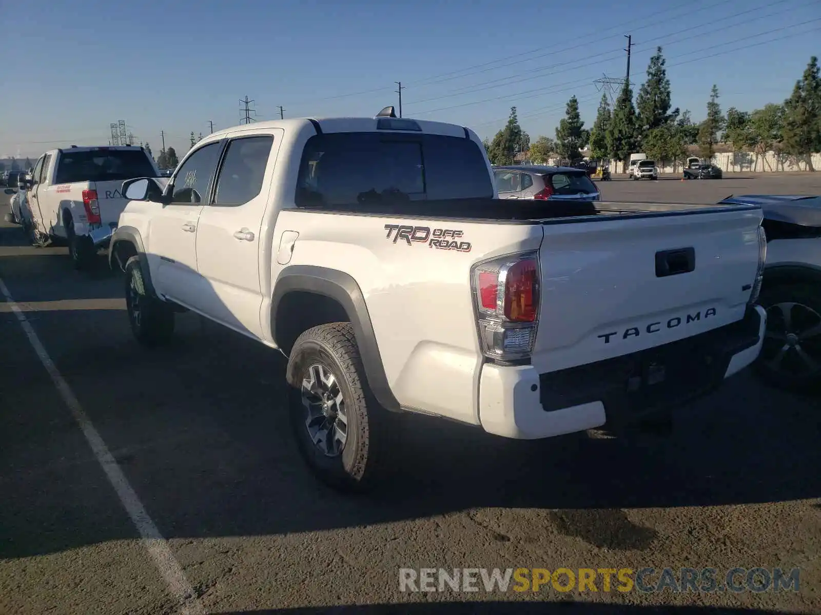 3 Photograph of a damaged car 3TMAZ5CNXMM149274 TOYOTA TACOMA 2021