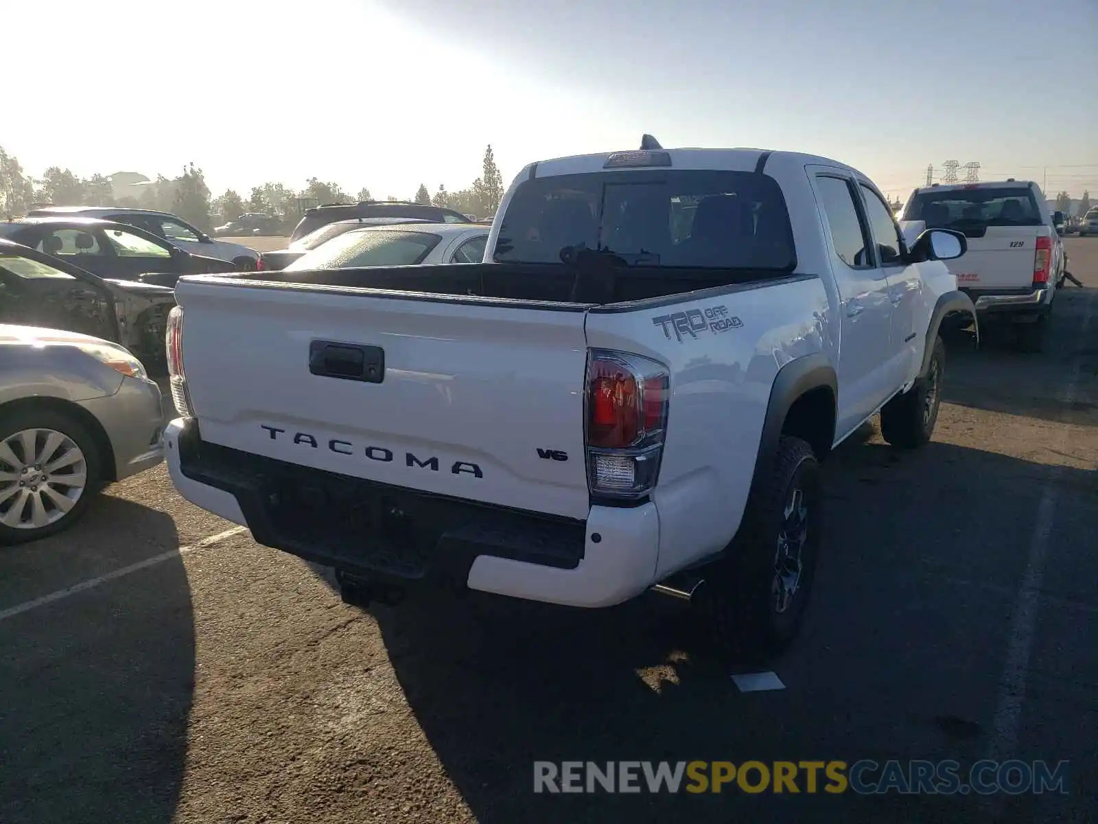 4 Photograph of a damaged car 3TMAZ5CNXMM149274 TOYOTA TACOMA 2021