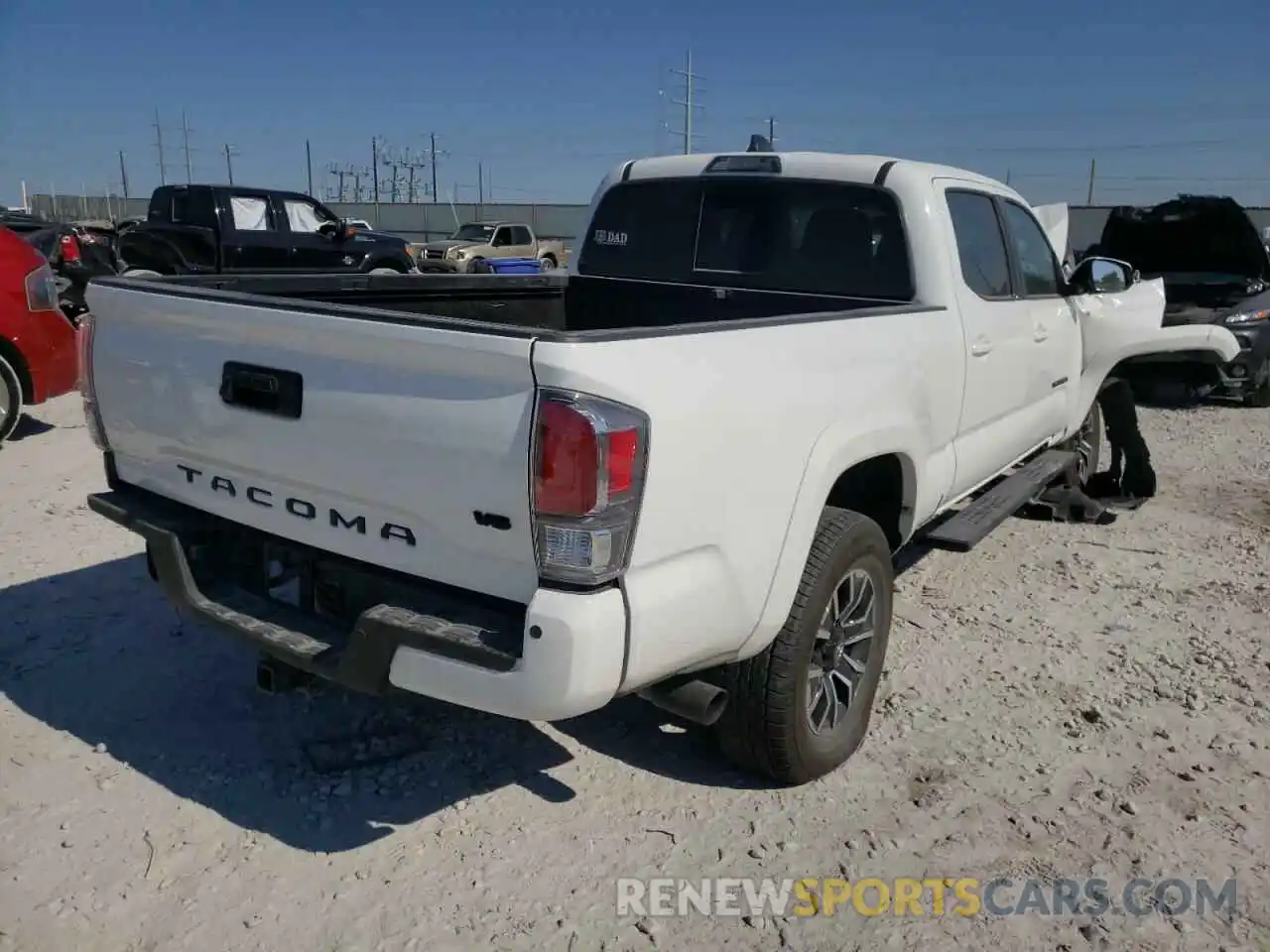 4 Photograph of a damaged car 3TMBZ5DN2MM030993 TOYOTA TACOMA 2021