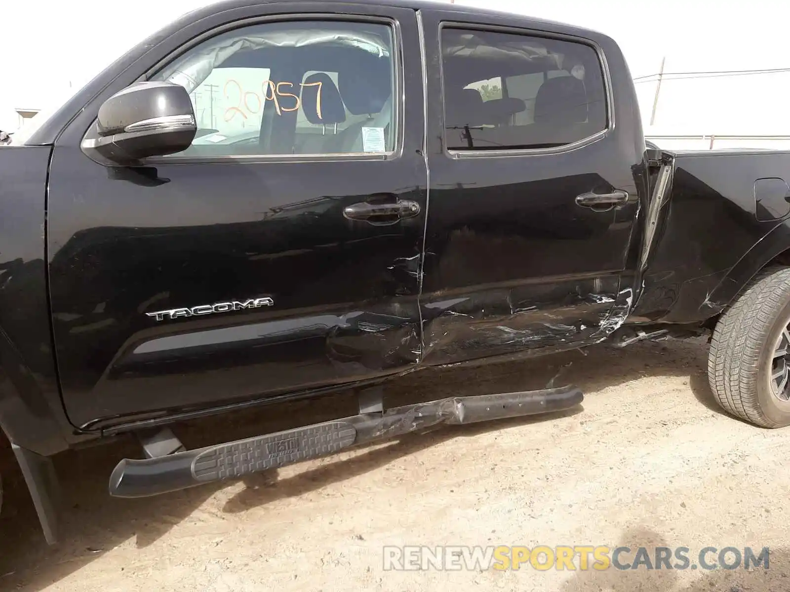 9 Photograph of a damaged car 3TMBZ5DN5MM027795 TOYOTA TACOMA 2021