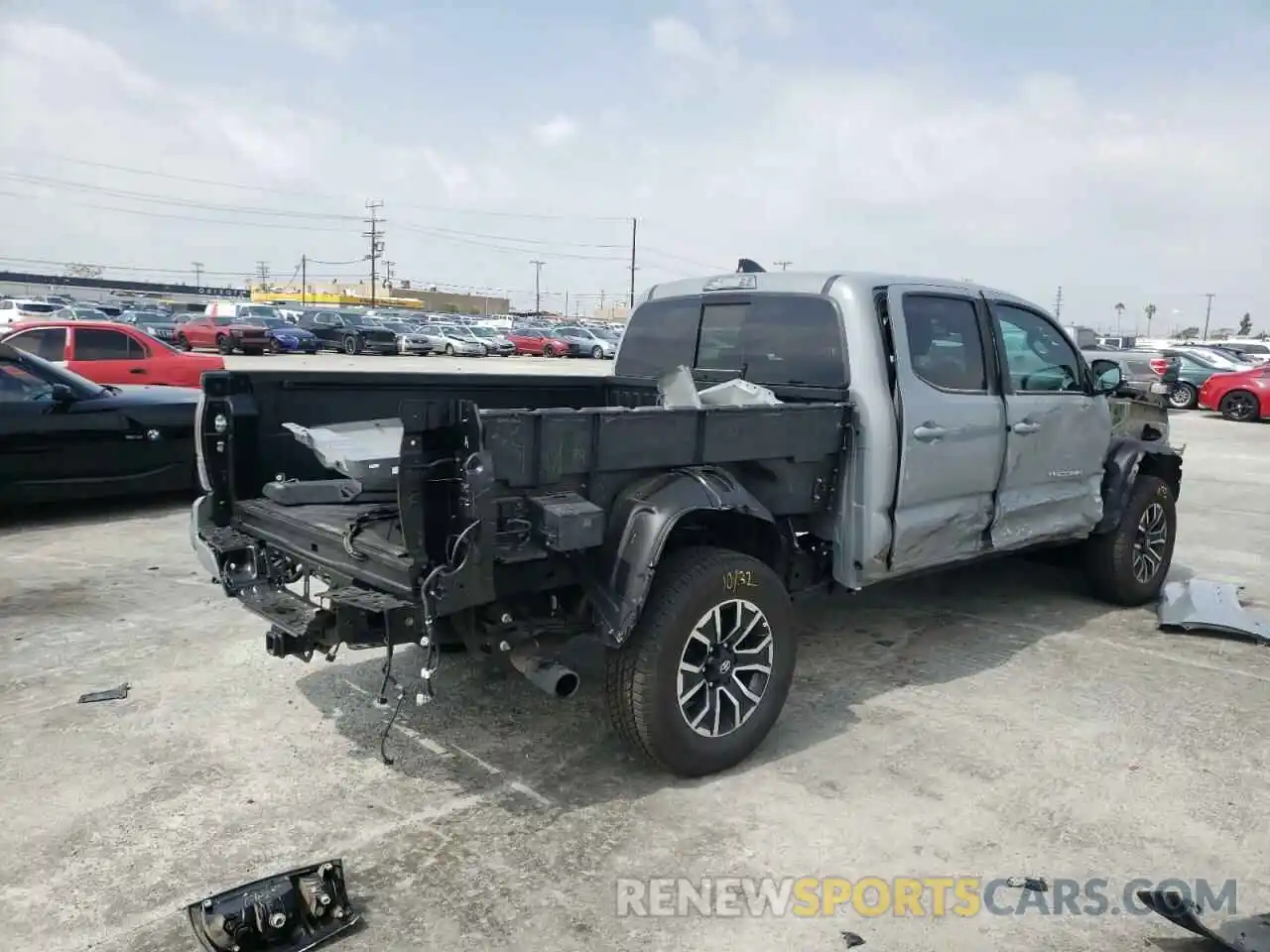 4 Photograph of a damaged car 3TMBZ5DN6MM031127 TOYOTA TACOMA 2021