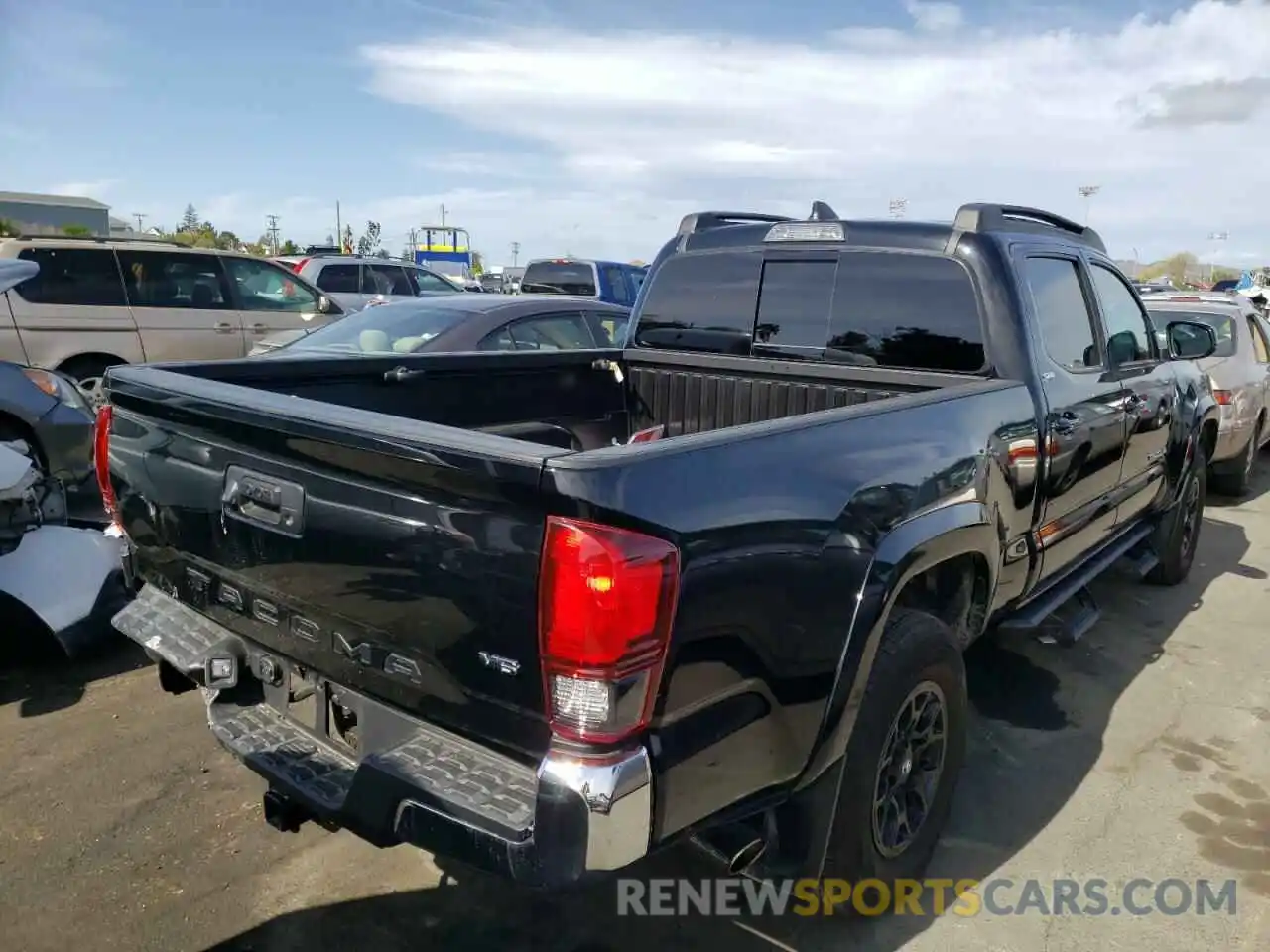 4 Photograph of a damaged car 3TMBZ5DN6MM031788 TOYOTA TACOMA 2021