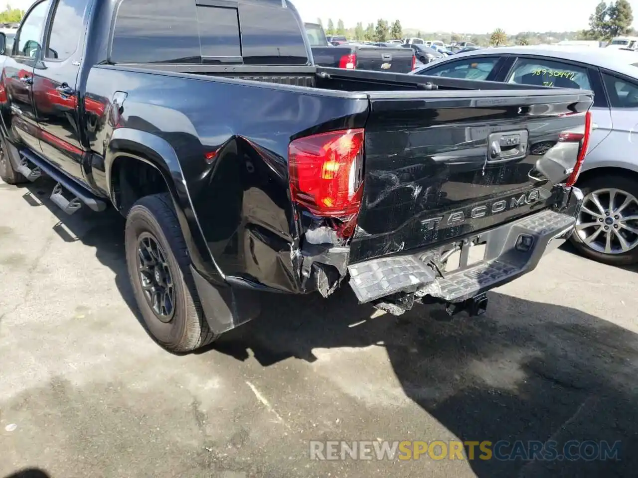 9 Photograph of a damaged car 3TMBZ5DN6MM031788 TOYOTA TACOMA 2021