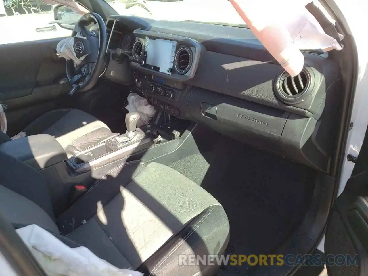 5 Photograph of a damaged car 3TMBZ5DN7MM027913 TOYOTA TACOMA 2021