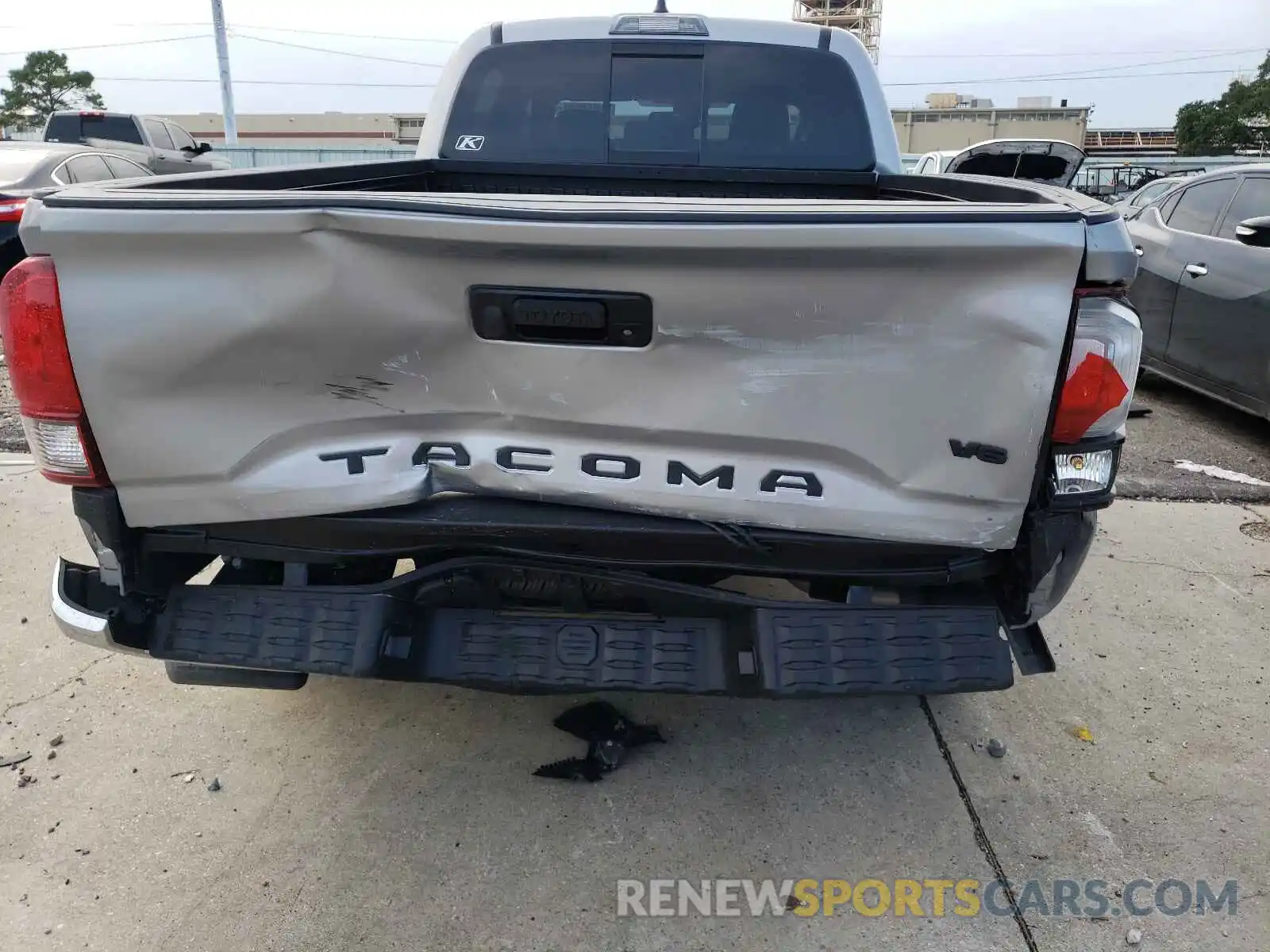 9 Photograph of a damaged car 3TMBZ5DN7MM028950 TOYOTA TACOMA 2021