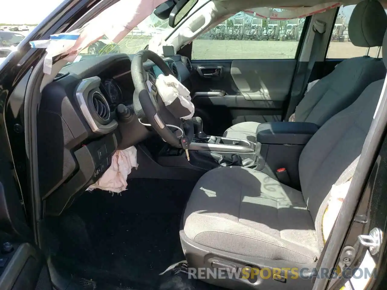 9 Photograph of a damaged car 3TMBZ5DN8MM031209 TOYOTA TACOMA 2021