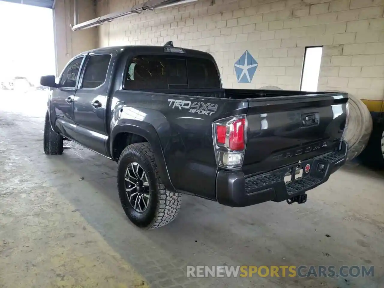 3 Photograph of a damaged car 3TMCZ5AN0MM379644 TOYOTA TACOMA 2021