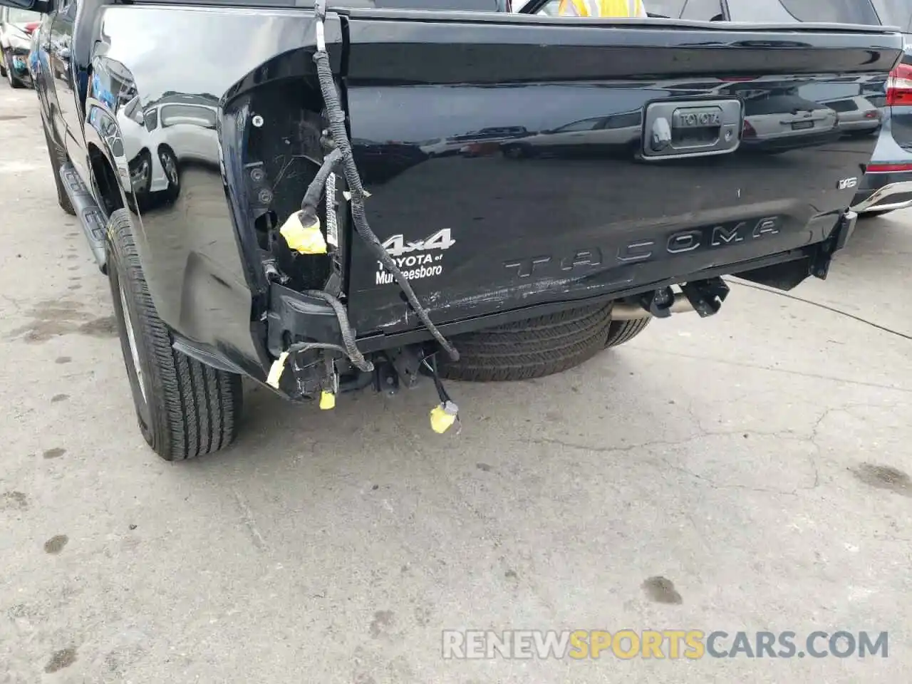 9 Photograph of a damaged car 3TMCZ5AN0MM380230 TOYOTA TACOMA 2021