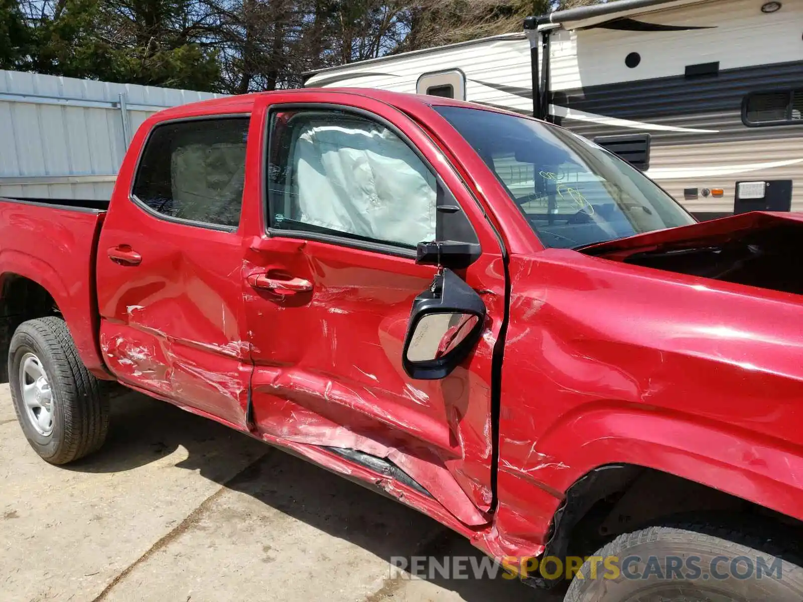 9 Photograph of a damaged car 3TMCZ5AN0MM380342 TOYOTA TACOMA 2021