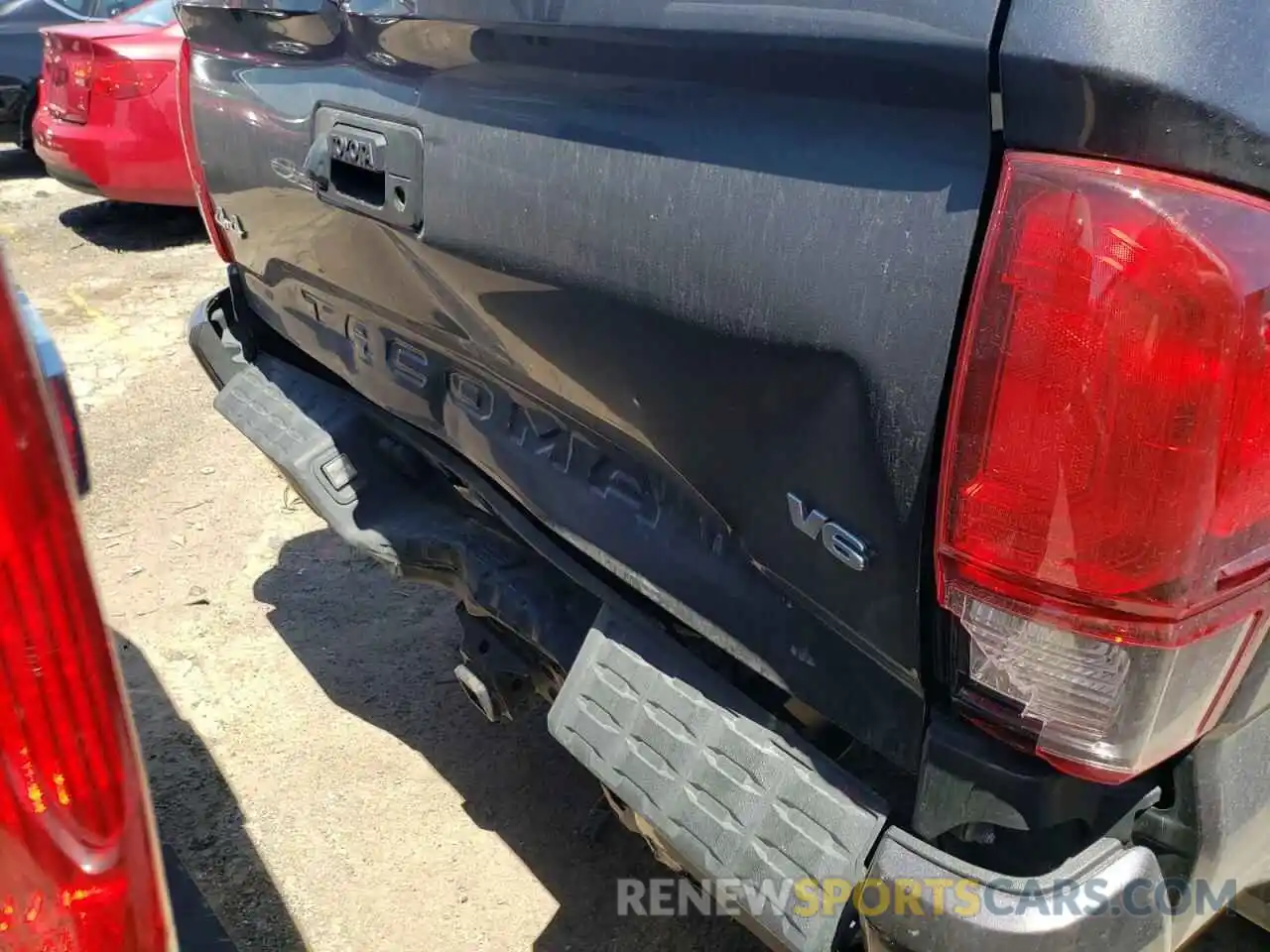 9 Photograph of a damaged car 3TMCZ5AN0MM383662 TOYOTA TACOMA 2021