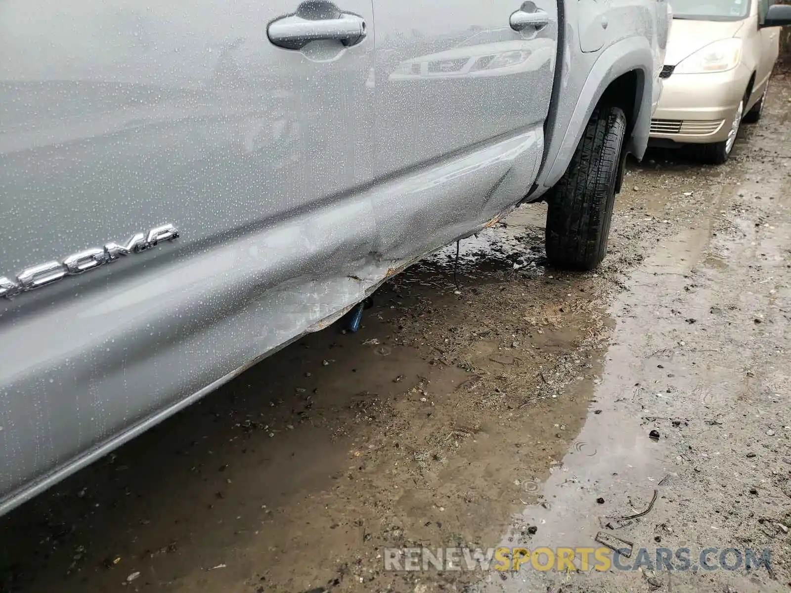 9 Photograph of a damaged car 3TMCZ5AN0MM391695 TOYOTA TACOMA 2021