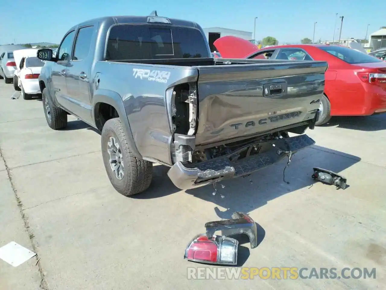 3 Photograph of a damaged car 3TMCZ5AN0MM403473 TOYOTA TACOMA 2021