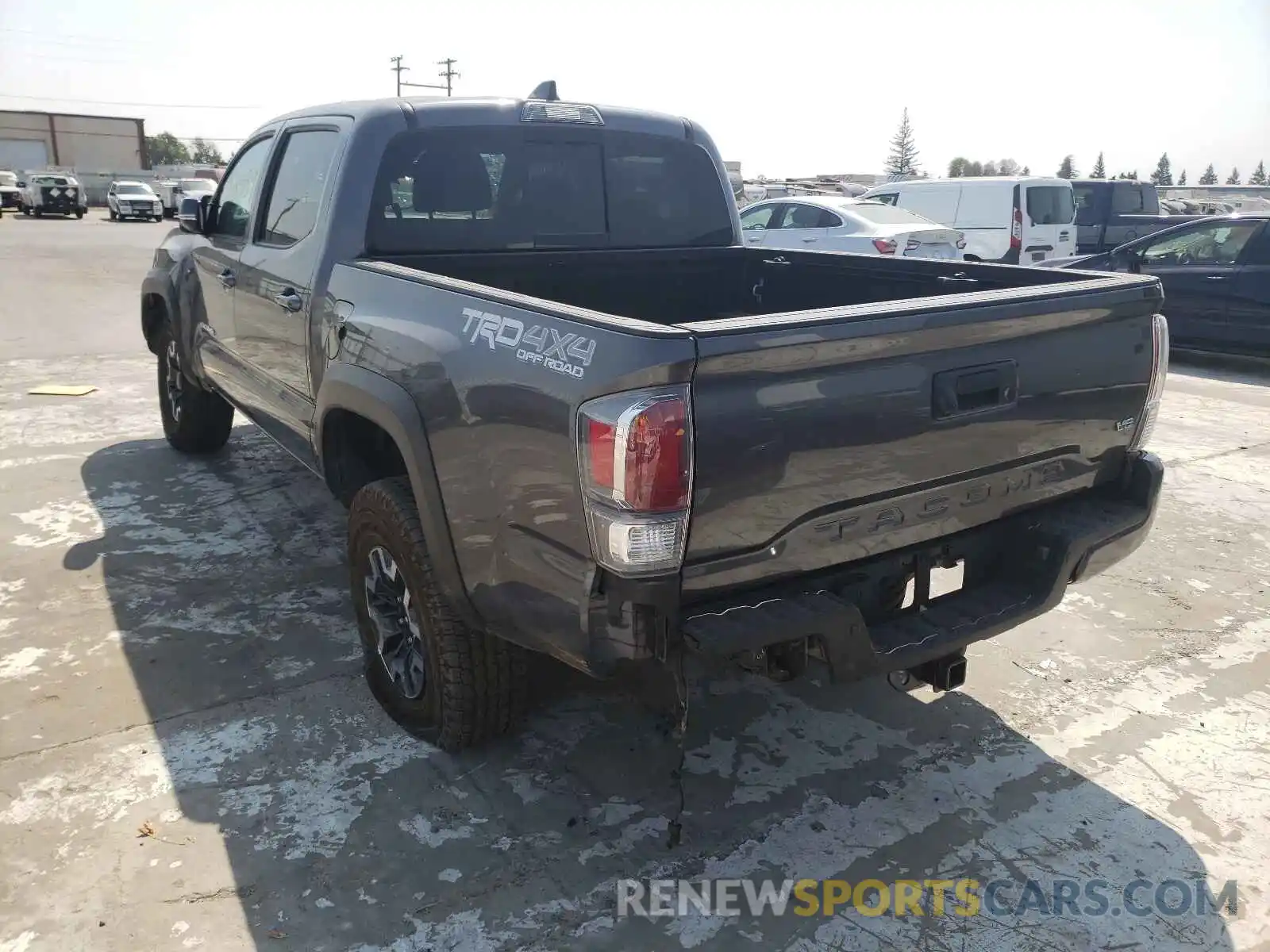 3 Photograph of a damaged car 3TMCZ5AN0MM412013 TOYOTA TACOMA 2021