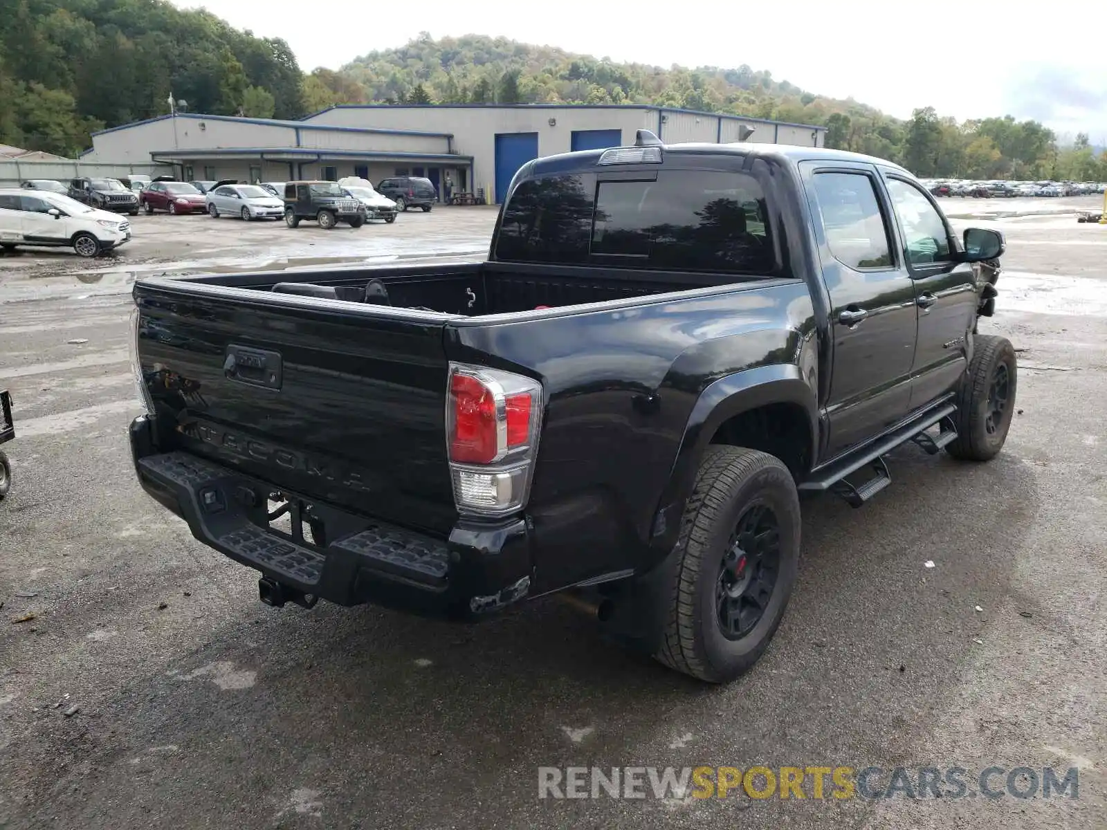 4 Photograph of a damaged car 3TMCZ5AN0MM415025 TOYOTA TACOMA 2021