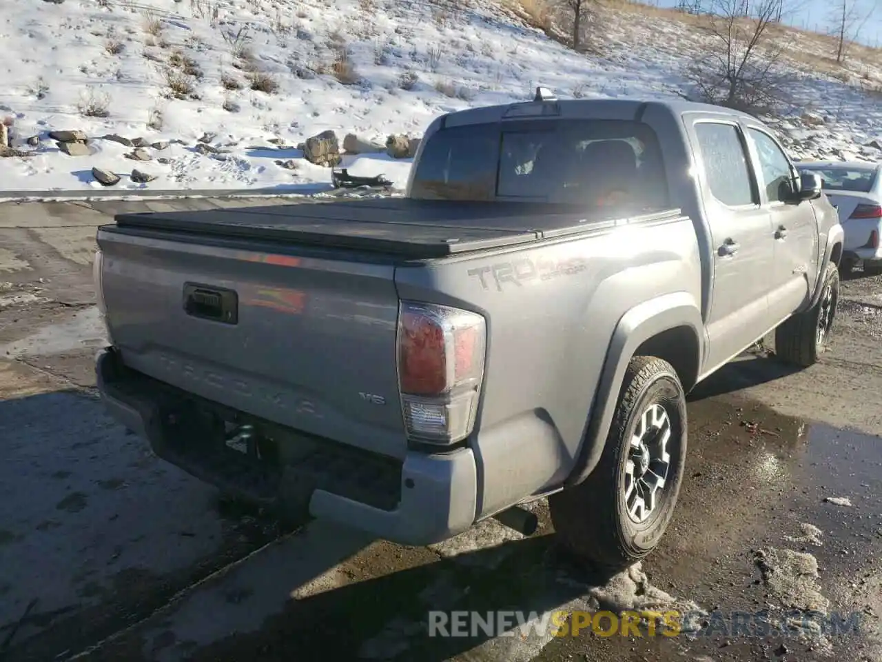 4 Фотография поврежденного автомобиля 3TMCZ5AN0MM429006 TOYOTA TACOMA 2021