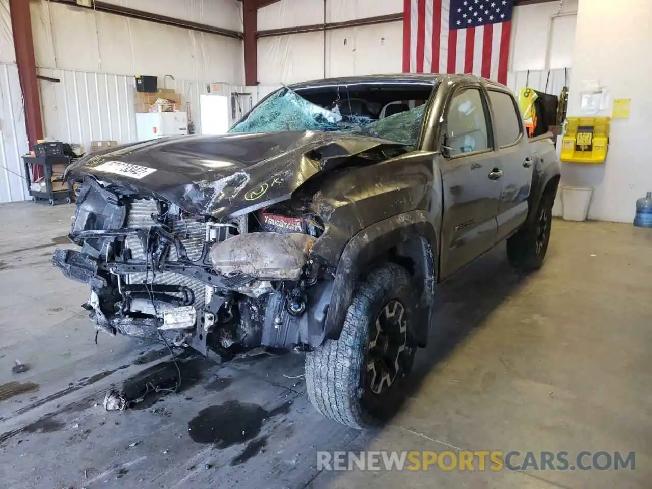 2 Photograph of a damaged car 3TMCZ5AN0MM430172 TOYOTA TACOMA 2021