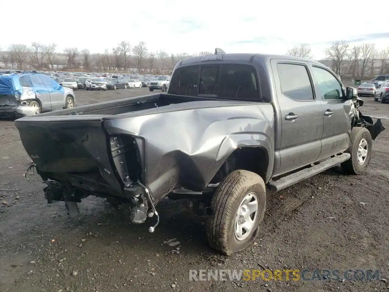 4 Photograph of a damaged car 3TMCZ5AN0MM438868 TOYOTA TACOMA 2021