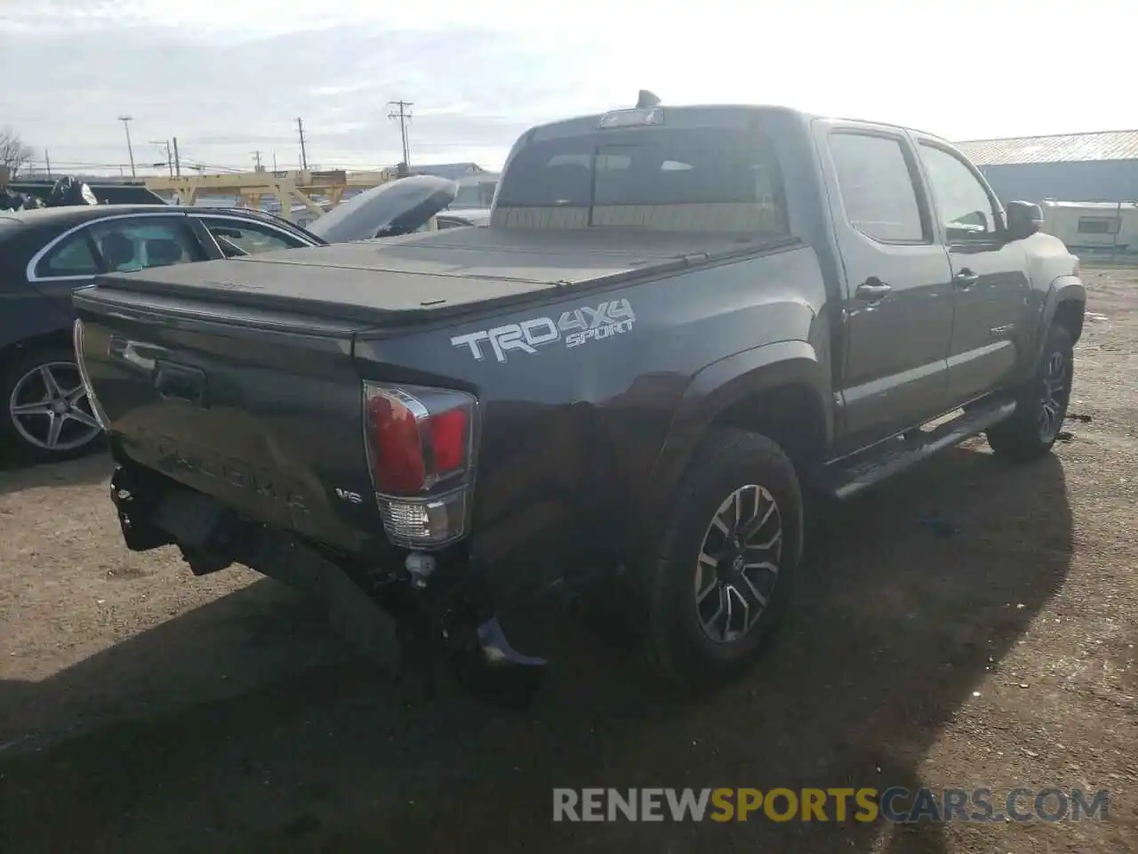 4 Photograph of a damaged car 3TMCZ5AN0MM441074 TOYOTA TACOMA 2021