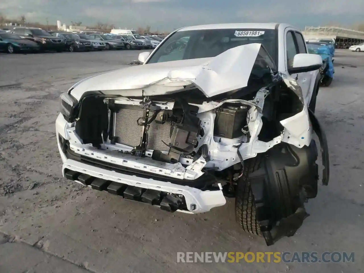 9 Photograph of a damaged car 3TMCZ5AN0MM449028 TOYOTA TACOMA 2021