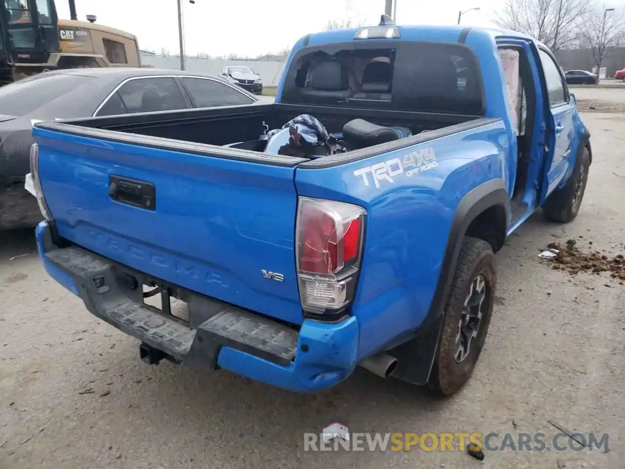 4 Photograph of a damaged car 3TMCZ5AN1MM380415 TOYOTA TACOMA 2021