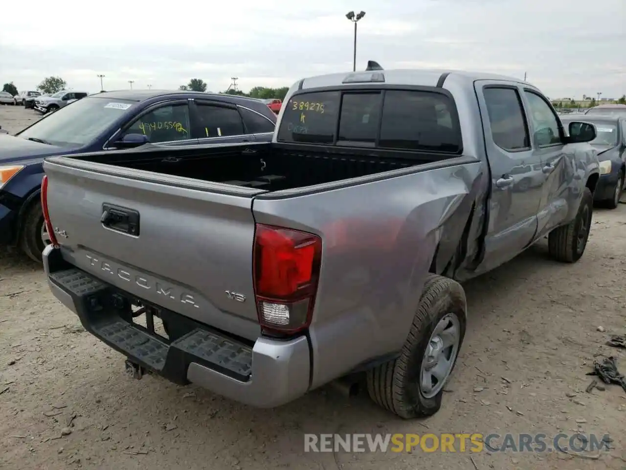 4 Photograph of a damaged car 3TMCZ5AN1MM389275 TOYOTA TACOMA 2021