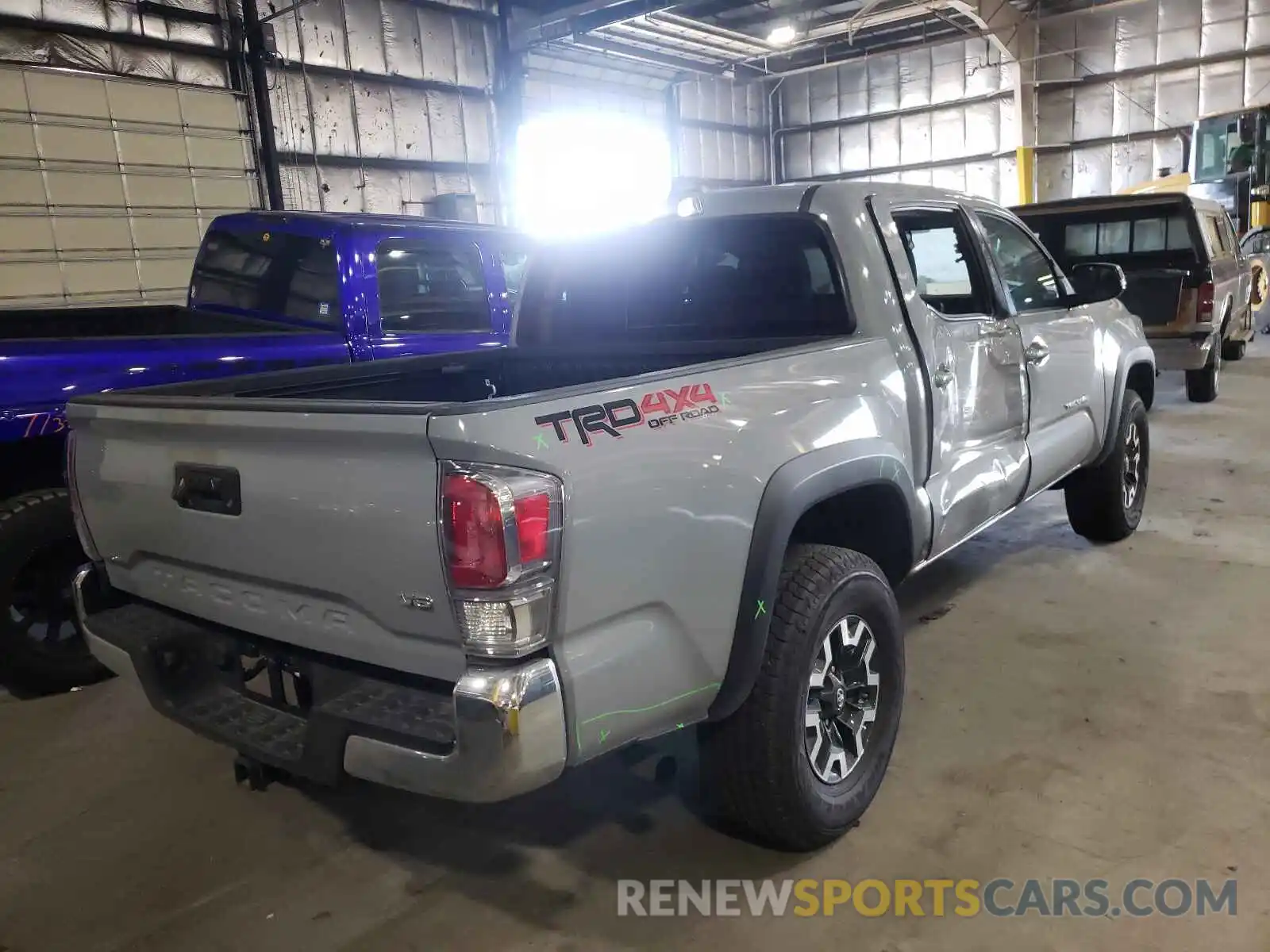 4 Photograph of a damaged car 3TMCZ5AN1MM391270 TOYOTA TACOMA 2021